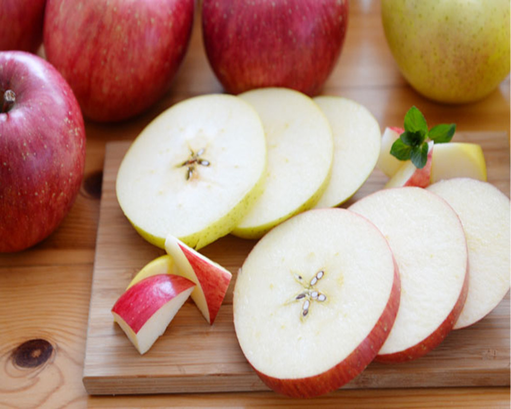Người bị bệnh tiểu đường ăn táo sao cho đúng cách?