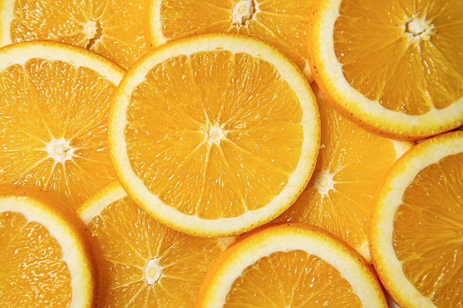 Cam từ lâu đã luôn được nhiều người biết đến như một nguồn cung cấp dồi dào Vitamin C