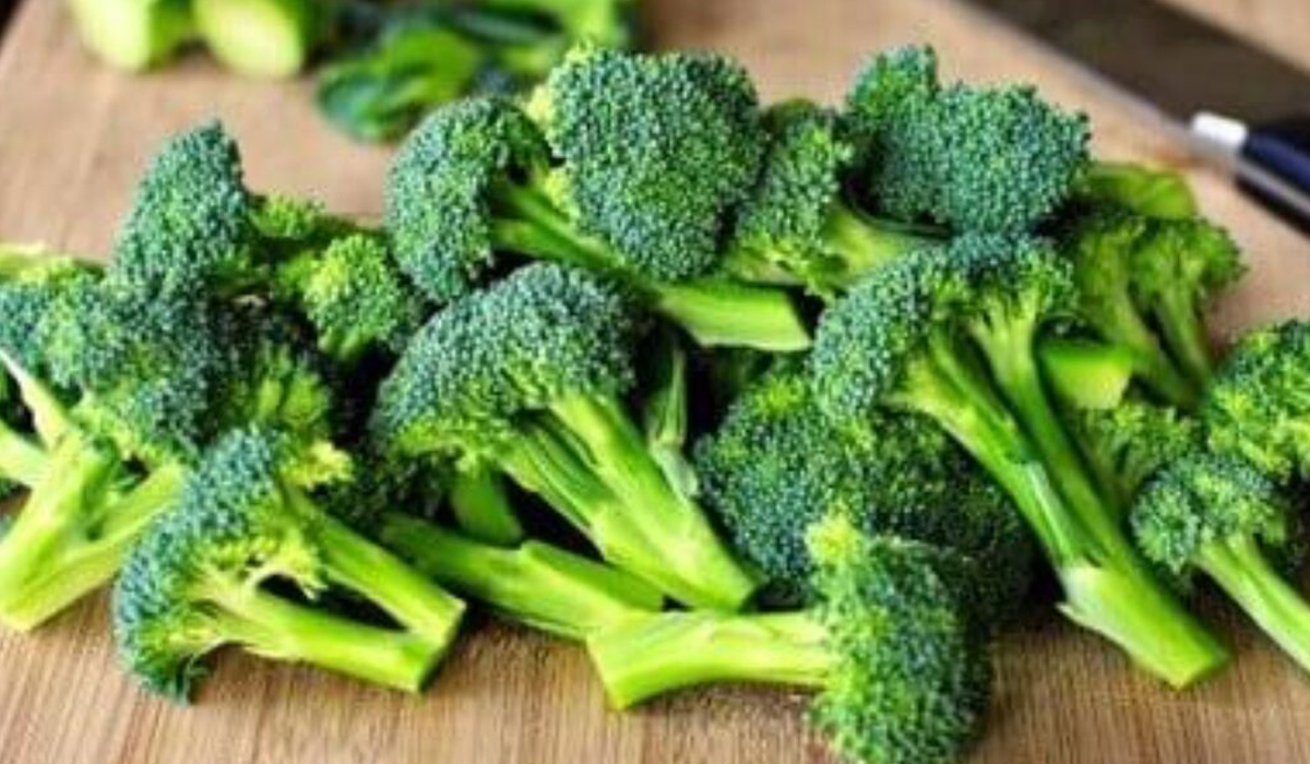 Nhờ hàm lượng chất xơ và dinh dưỡng cao, bông cải xanh là một trong những thực phẩm vàng giúp giảm cân hiệu quả